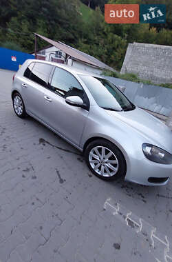 Хэтчбек Volkswagen Golf 2011 в Львове