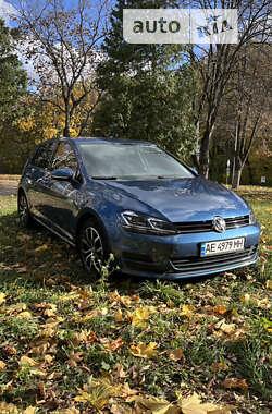 Хетчбек Volkswagen Golf 2014 в Києві