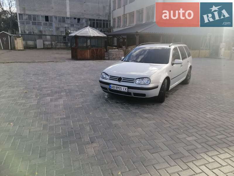 Универсал Volkswagen Golf 2000 в Немирове