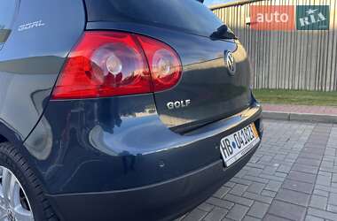 Хэтчбек Volkswagen Golf 2006 в Луцке