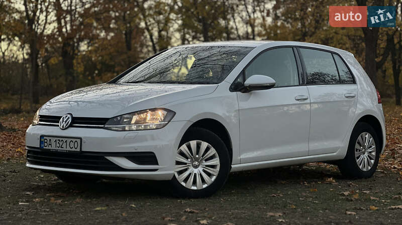 Хетчбек Volkswagen Golf 2020 в Кропивницькому