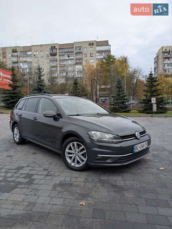 Універсал Volkswagen Golf 2017 в Львові