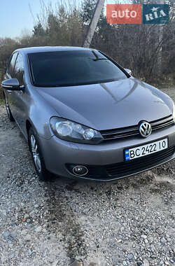 Хэтчбек Volkswagen Golf 2010 в Старом Самборе