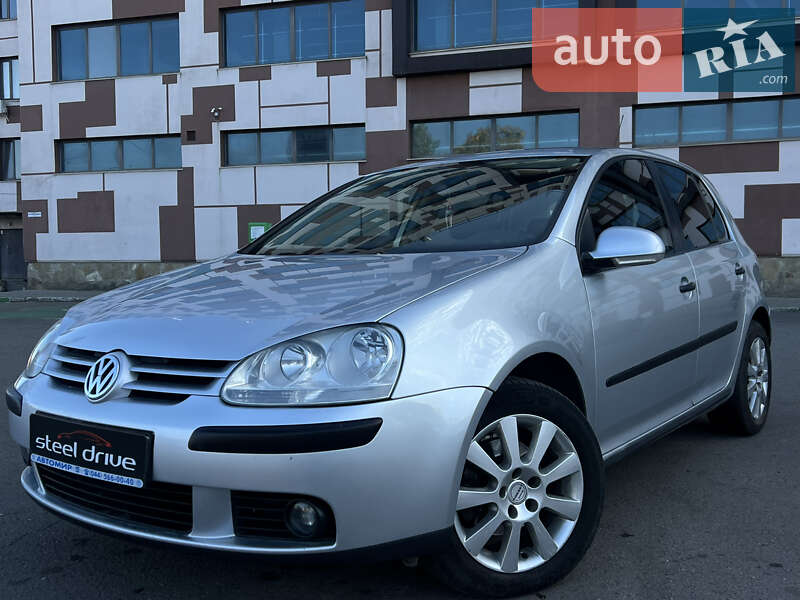 Хетчбек Volkswagen Golf 2005 в Миколаєві