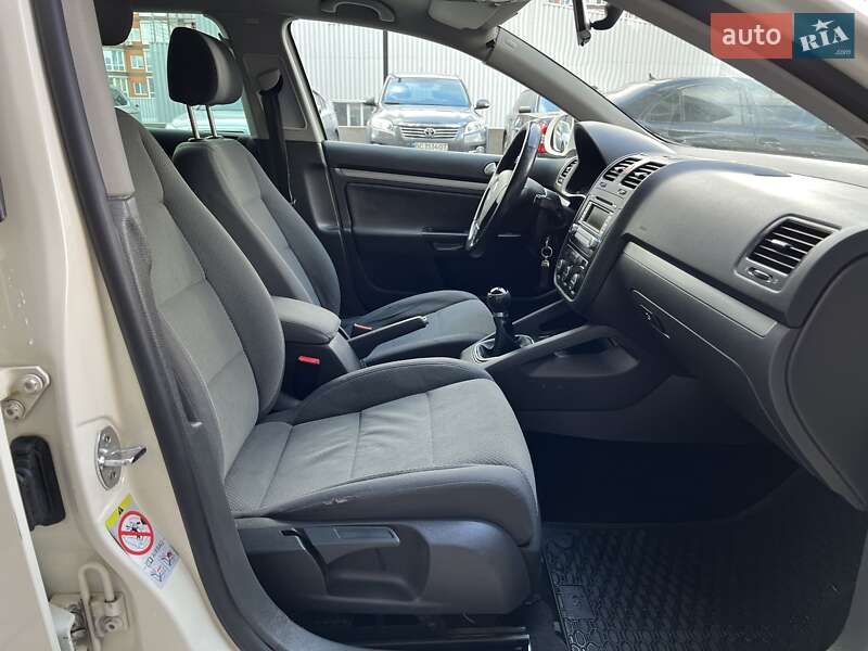 Универсал Volkswagen Golf 2008 в Львове