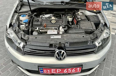 Универсал Volkswagen Golf 2010 в Полтаве