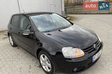 Хэтчбек Volkswagen Golf 2008 в Надворной