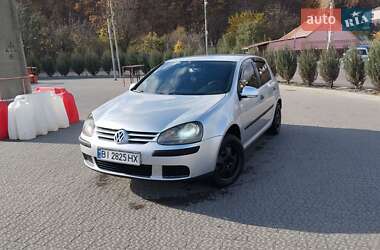 Хэтчбек Volkswagen Golf 2004 в Полтаве