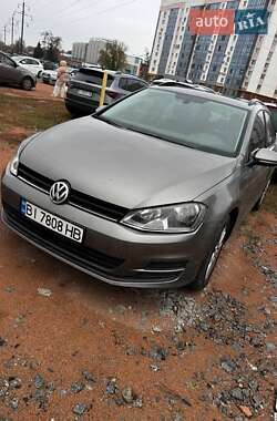 Универсал Volkswagen Golf 2015 в Полтаве