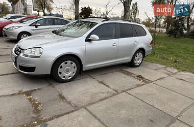 Універсал Volkswagen Golf 2008 в Києві