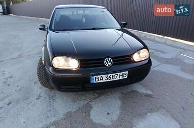 Хетчбек Volkswagen Golf 1999 в Помічній