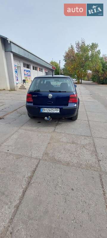Хетчбек Volkswagen Golf 2000 в Одесі