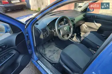 Volkswagen Golf 2001