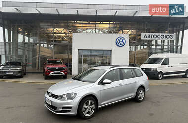 Універсал Volkswagen Golf 2013 в Києві