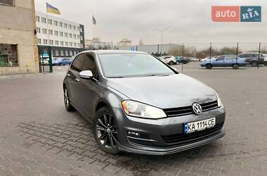 Хэтчбек Volkswagen Golf 2014 в Киеве