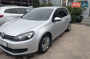 Хетчбек Volkswagen Golf 2009 в Житомирі