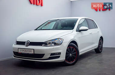 Хетчбек Volkswagen Golf 2013 в Києві