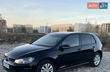 Хэтчбек Volkswagen Golf 2015 в Софиевской Борщаговке