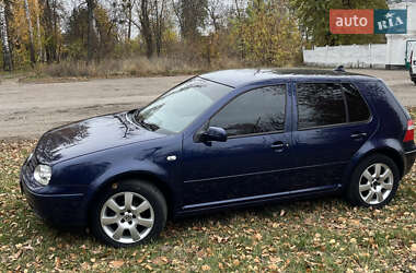 Хэтчбек Volkswagen Golf 2003 в Золотоноше