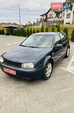 Хетчбек Volkswagen Golf 2001 в Рівному