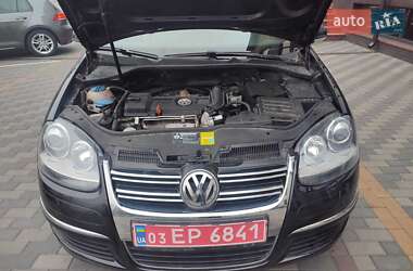 Универсал Volkswagen Golf 2008 в Луцке