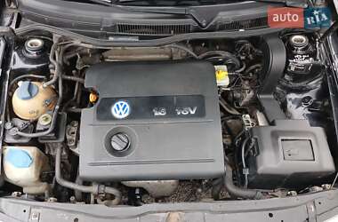 Хетчбек Volkswagen Golf 2000 в Запоріжжі