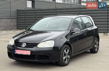 Хетчбек Volkswagen Golf 2005 в Черкасах