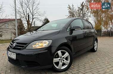 Хэтчбек Volkswagen Golf 2005 в Самборе