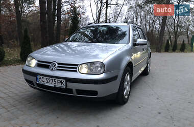 Універсал Volkswagen Golf 2001 в Львові