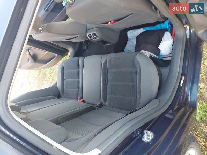 Универсал Volkswagen Golf 2009 в Черновцах