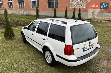 Універсал Volkswagen Golf 2002 в Дрогобичі