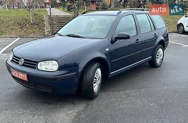 Универсал Volkswagen Golf 2001 в Ровно