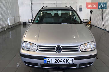 Универсал Volkswagen Golf 2004 в Киеве