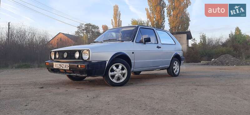 Хэтчбек Volkswagen Golf 1987 в Ужгороде