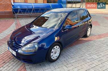 Хетчбек Volkswagen Golf 2005 в Запоріжжі