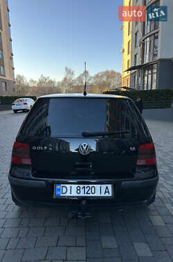 Хетчбек Volkswagen Golf 1998 в Івано-Франківську