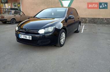 Хэтчбек Volkswagen Golf 2009 в Надворной