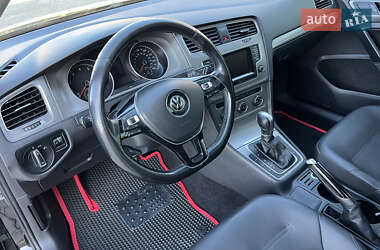 Хетчбек Volkswagen Golf 2014 в Умані