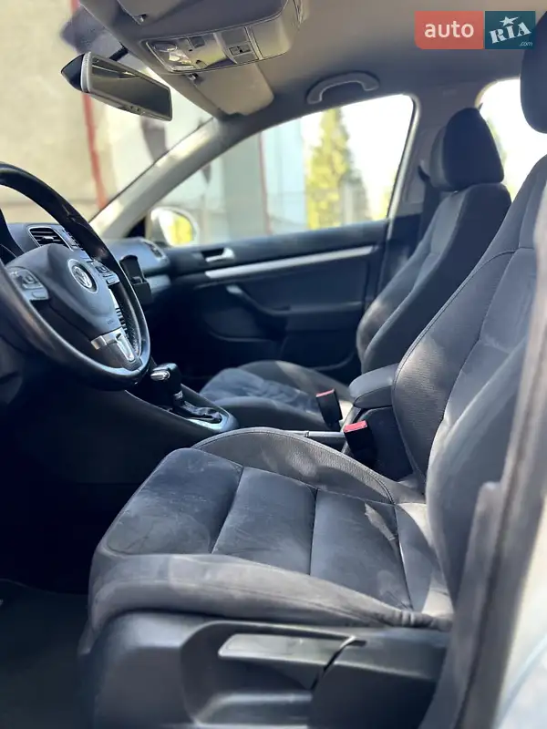 Volkswagen Golf 2010