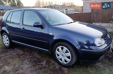 Хетчбек Volkswagen Golf 2003 в Вінниці