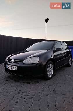 Хетчбек Volkswagen Golf 2004 в Львові