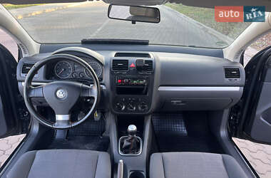 Хэтчбек Volkswagen Golf 2007 в Киеве