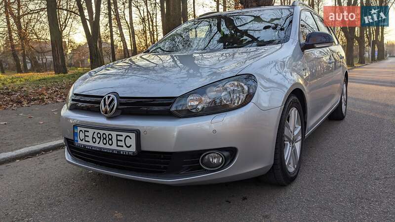 Універсал Volkswagen Golf 2013 в Чернівцях
