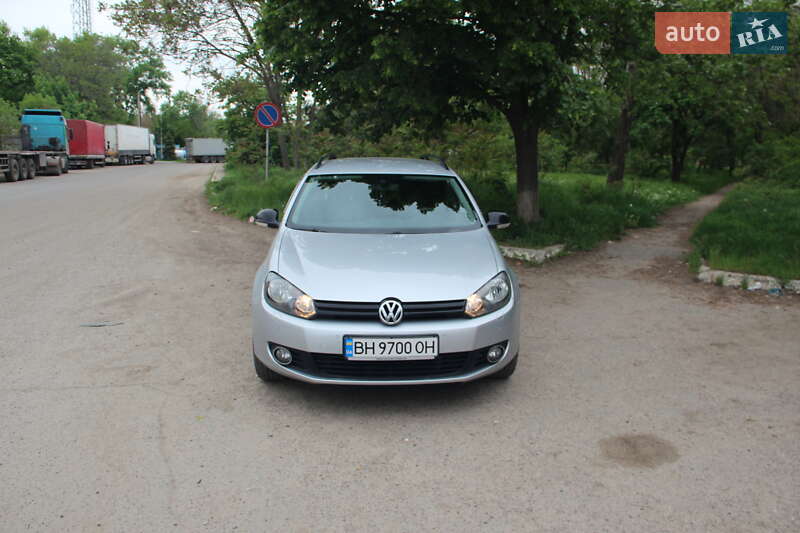Універсал Volkswagen Golf 2012 в Одесі