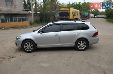Універсал Volkswagen Golf 2012 в 