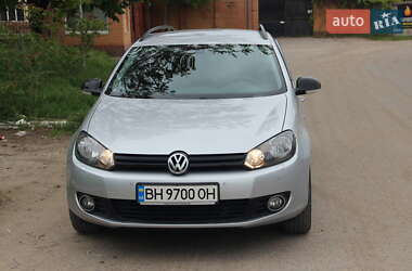Універсал Volkswagen Golf 2012 в 