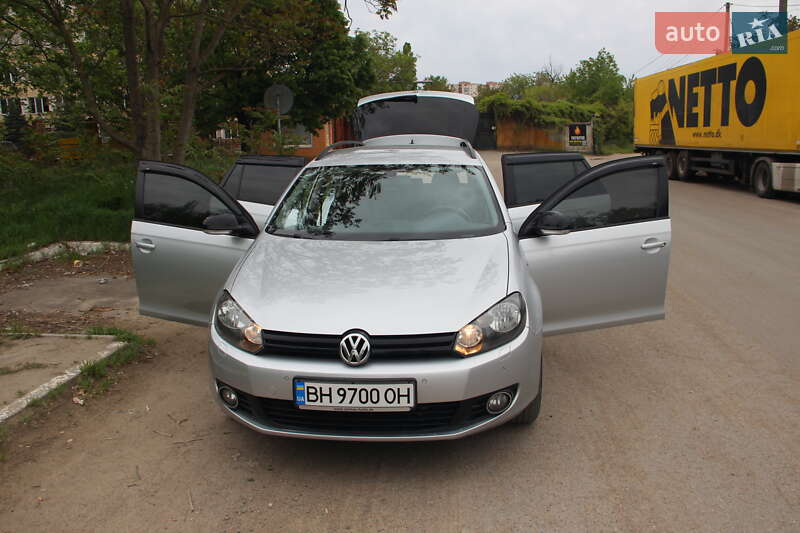 Універсал Volkswagen Golf 2012 в Одесі