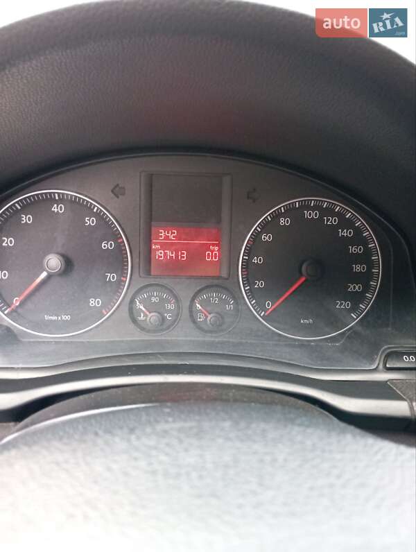 Хетчбек Volkswagen Golf 2007 в Каневі