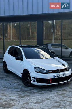 Хетчбек Volkswagen Golf 2011 в Бучі