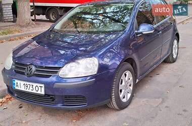 Хетчбек Volkswagen Golf 2005 в Києві